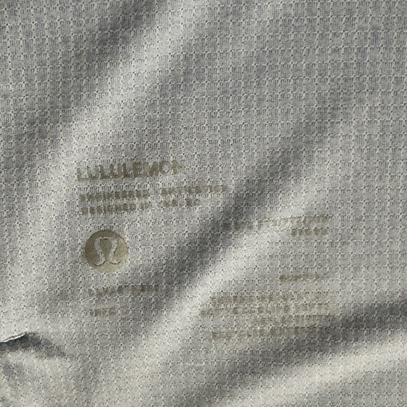 Lululemon Fast and Free Singlet *Airflow Tank - Picture 4 of 5